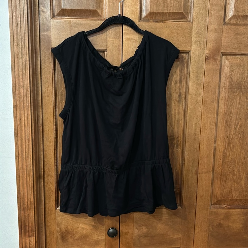 Banana Republic wrap back sleeveless top